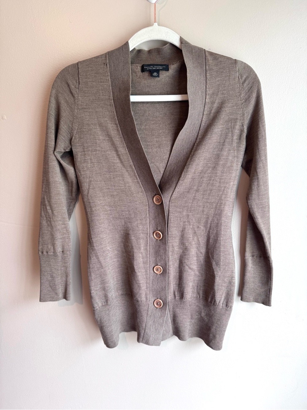 Banana Republic Taupe Extra Fine Merino Wool Cardigan Sweater XS *HOLE